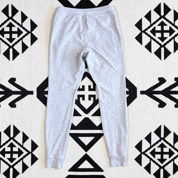 Alo Yoga Urban Moto Jogger in Dove Gray - Picture 11 of 15